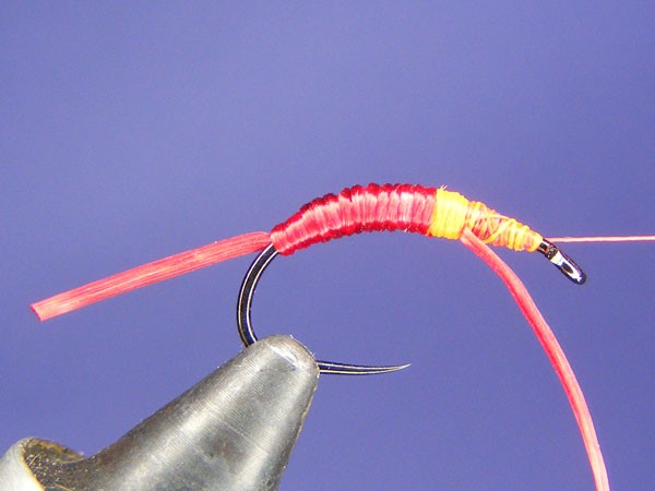 glajcha-worm-imitation-how-to-tie-fly-fly-tying-step-by-step